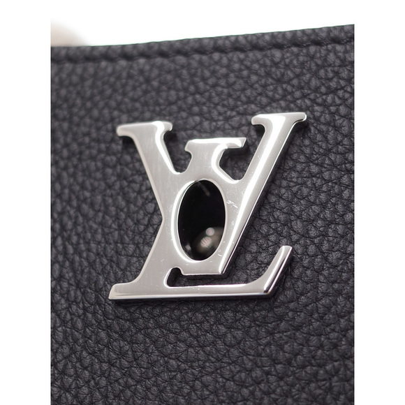 Louis Vuitton Nano LockMe Bucket Shoulder Bag Black - Picture 7 of 9